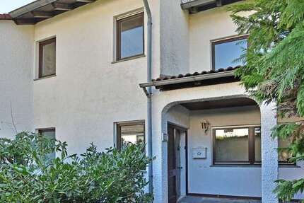 Haus Kassel / Harleshausen Harleshausen - 4 Zimmer, 133 m&sup2;, 260.000&euro; | Angebot:26143893