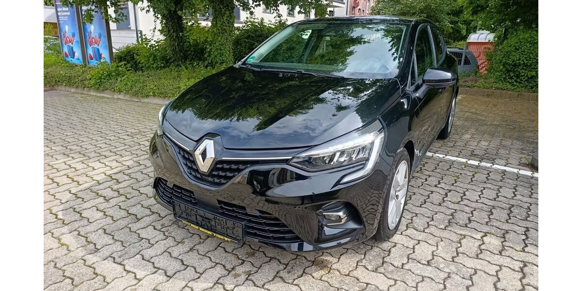 Renault Clio 72.400 km 11.499 &euro; Kassel 34125