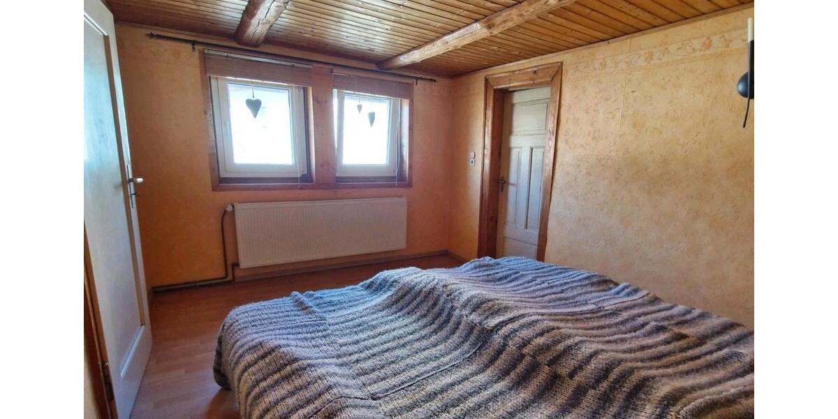 Einfamilienhaus Lohfelden - 6 Zimmer, 140 m&sup2;, 220.000&euro; | Angebot:27005236