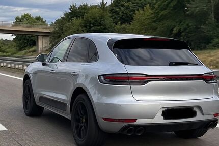Porsche Macan 111.900 km 43.550 &euro; Kassel 34123