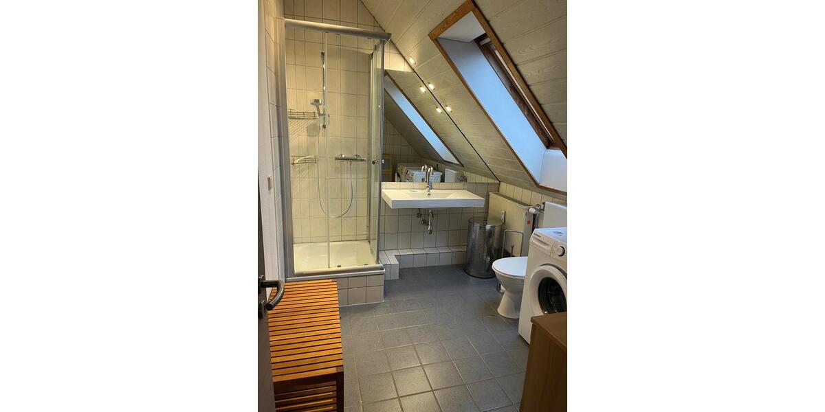 1 ZKB Wohnung, komplett möbliert, Dachgeschoss in zentraler Lage 1 zimmer