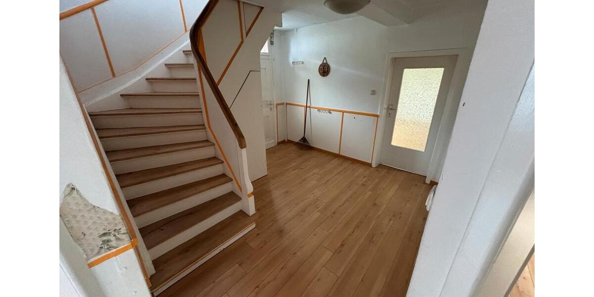 Einfamilienhaus Witzenhausen Blickershausen - 8 Zimmer, 180 m&sup2;, 150.000&euro; | Angebot:27236620