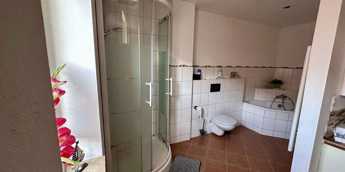 Einfamilienhaus Wolfhagen Istha - 7 Zimmer, 200 m&sup2;, 1.150&euro; | Angebot:25711112