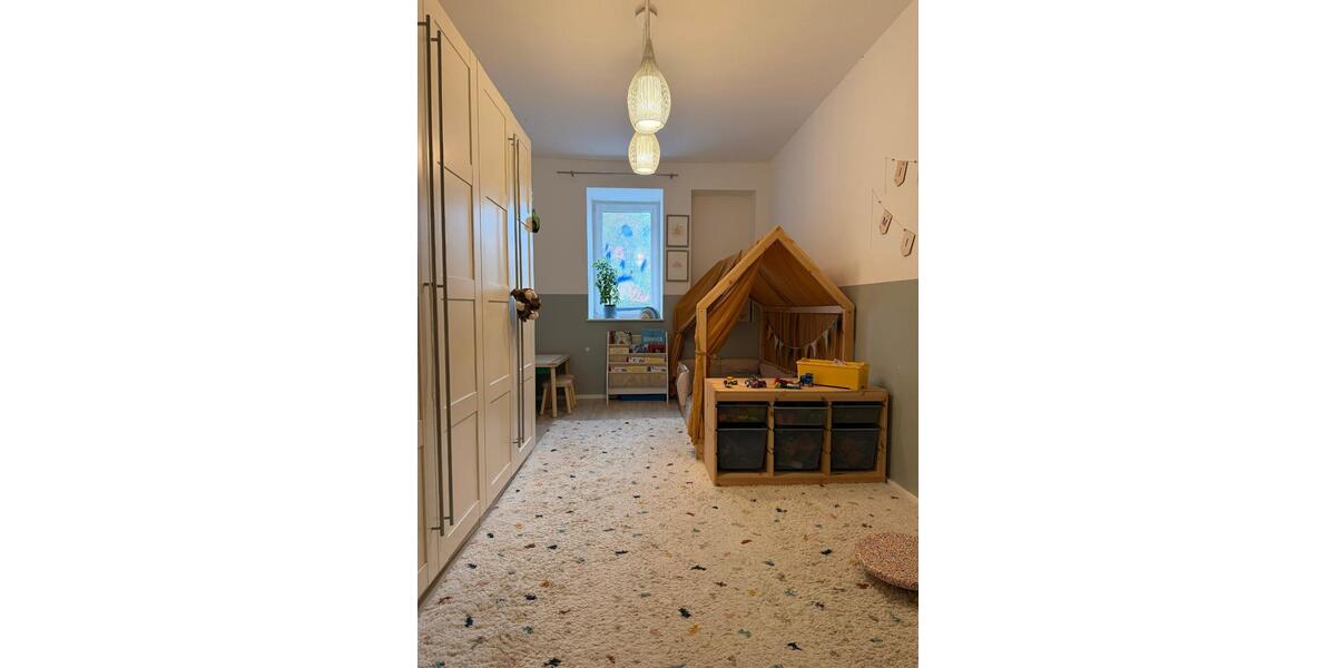 Erdgeschoßwohnung Felsberg - 3 Zimmer, 97 m&sup2;, 840&euro; | Angebot:25444883