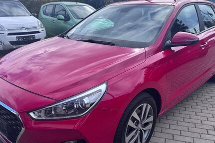 Hyundai i30 52.000 km 12.000 &euro; Kassel 34123