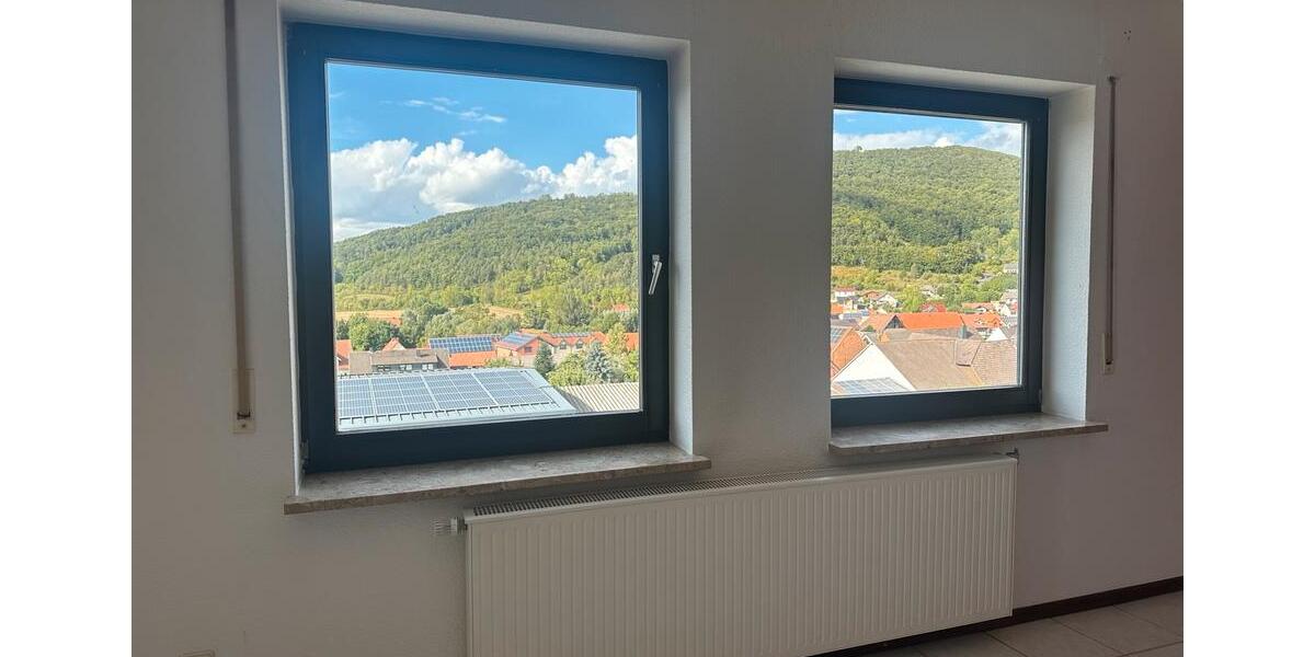 Dachgeschoßwohnung Habichtswald - 3 Zimmer, 85 m&sup2;, 800&euro; | Angebot:26237992