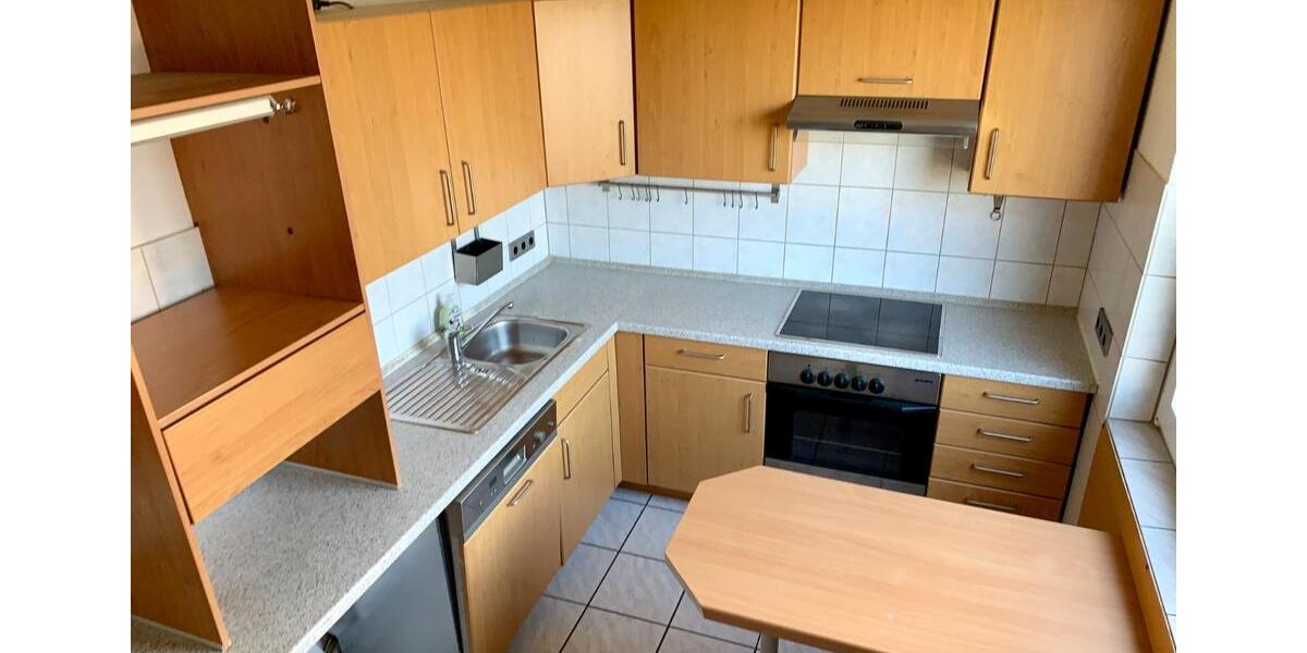 3-Zimmer Wohnung Fernblick: 82 m², Balkon, EBK, Aufzug Süsterfeld 3 zimmer