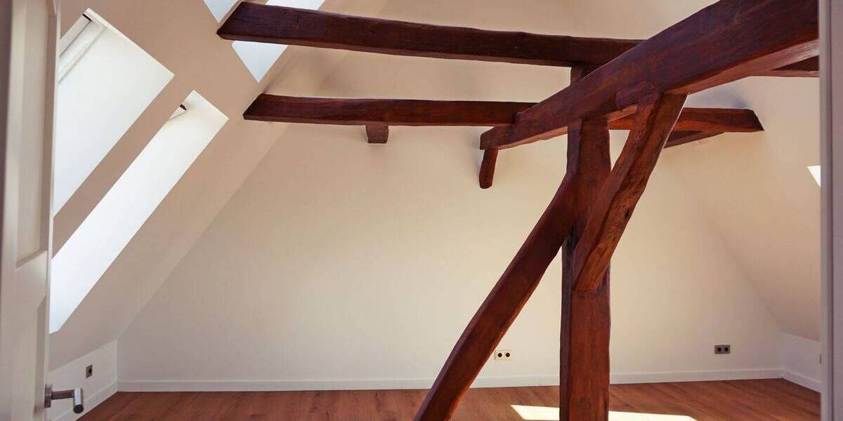 Etagenwohnung Wolfhagen - 5 Zimmer, 210 m&sup2;, 299.000&euro; | Angebot:21594919