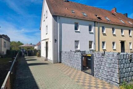 Haus Lohfelden - 8 Zimmer, 125 m&sup2;, 320.000&euro; | Angebot:27189044