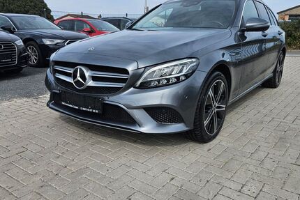 Mercedes-Benz C 300 145.413 km 19.950 &euro; Calden 34379