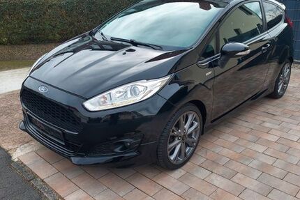 Ford Fiesta 122.000 km 5.990 &euro; Kassel-Lohfelden 34253