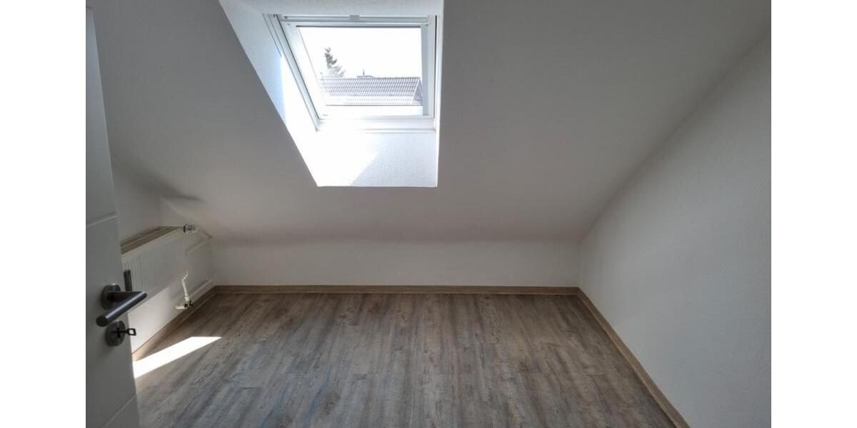 Wunderschöne Dachgeschosswohnung in Kassel-Forstfeld 3 zimmer