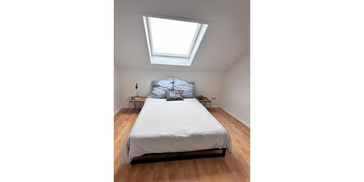 Möblierte Dachwohnung im Zentrum – ab 01.02.2026 verfügbar 3 zimmer