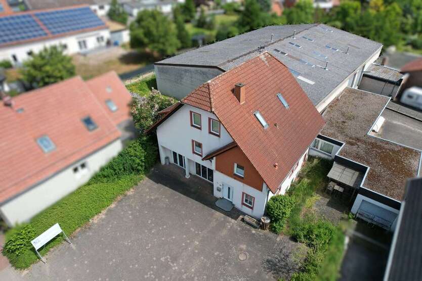 Haus zum Kaufen in Borgentreich 329.000 € 238 m²
