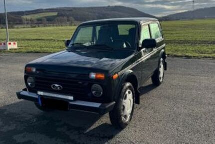 Lada Niva 26.000 km 16.300 &euro; Felsberg 34587