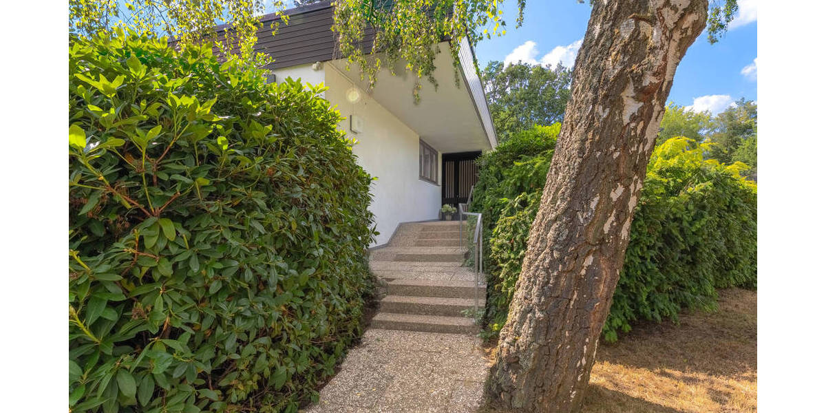 Bad Wilhelmshöhe: Großzügiger Bungalow am Bergpark 6 zimmer