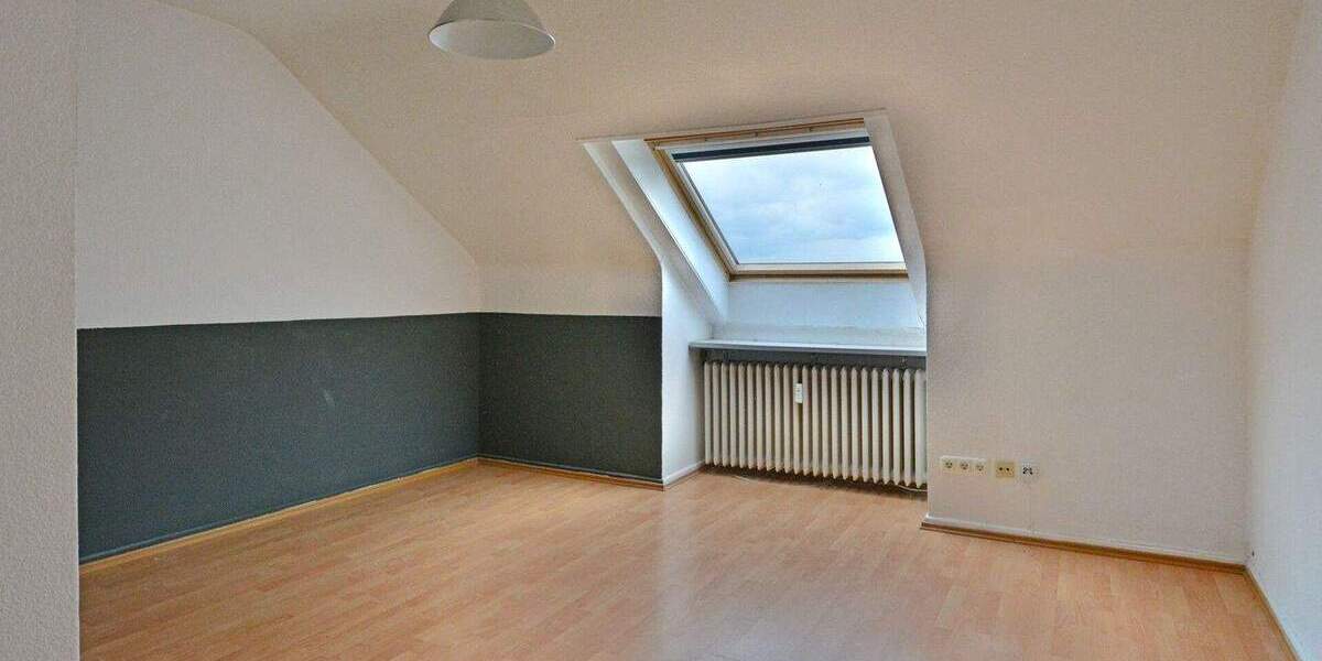 Etagenwohnung Kassel Mitte - 2 Zimmer, 63 m&sup2;, 150.000&euro; | Angebot:25735167