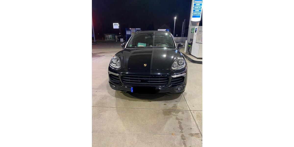 Porsche Cayenne 162.582 km 44.444 &euro; Kassel 34117
