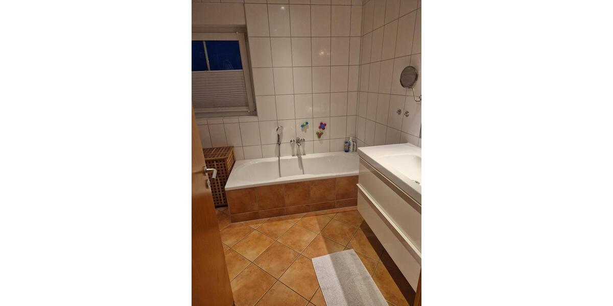 Doppelhaushälfte Söhrewald - 11 Zimmer, 146 m&sup2;, 349.000&euro; | Angebot:25182038