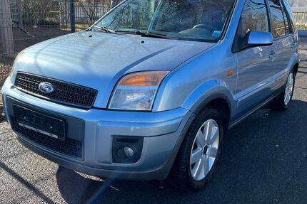 Ford Fusion 131.000 km 2.490 &euro; Soest 59494