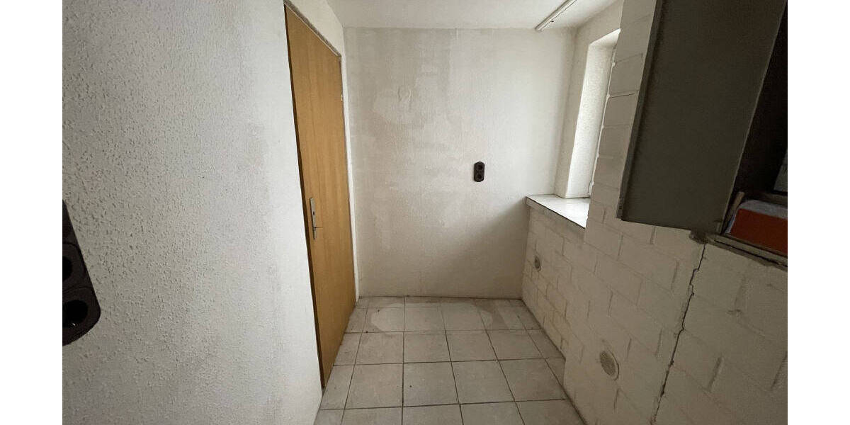 Einfamilienhaus Niestetal Heiligenrode - 4 Zimmer, 80 m&sup2;, 129.000&euro; | Angebot:25729565