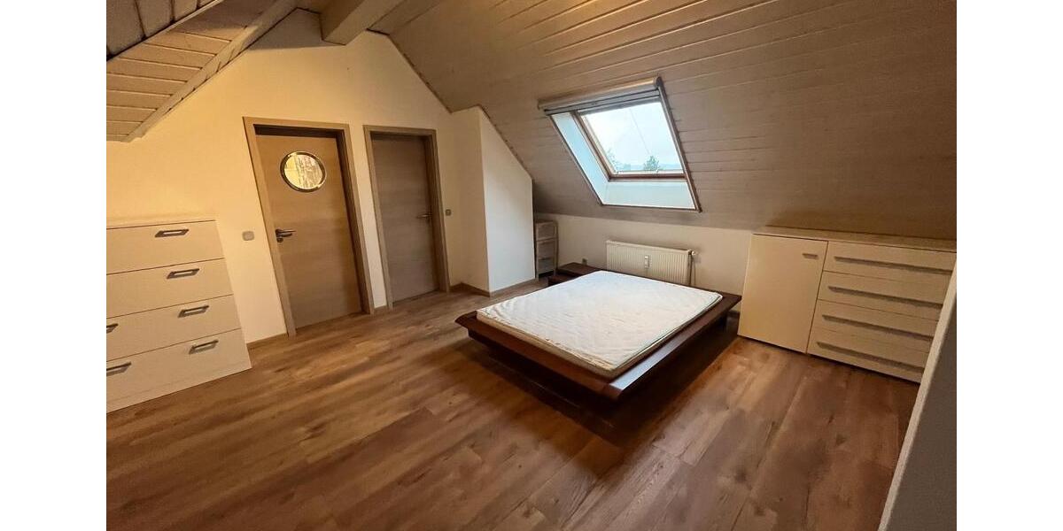 1 ZKB Wohnung, komplett möbliert, Dachgeschoss in zentraler Lage 1 zimmer
