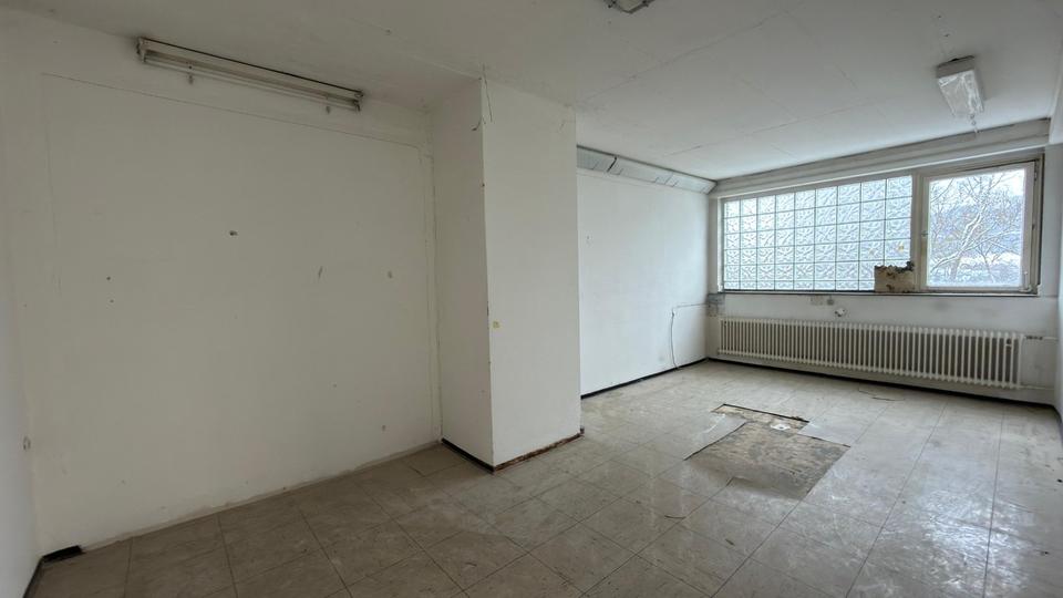 Halle, Lagerhalle, Produktion, Gewerbefläche Lagerfläche zimmer