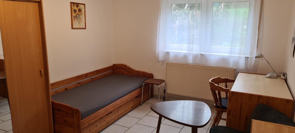 Etagenwohnung Kassel Niederzwehren - 1 Zimmer, 16 m&sup2;, 395&euro; | Angebot:25159568
