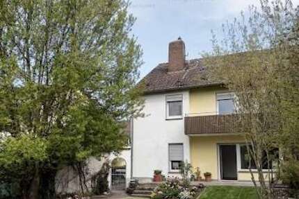 Haus Kassel Südstadt - 9 Zimmer, 243 m&sup2;, 679.000&euro; | Angebot:27324461