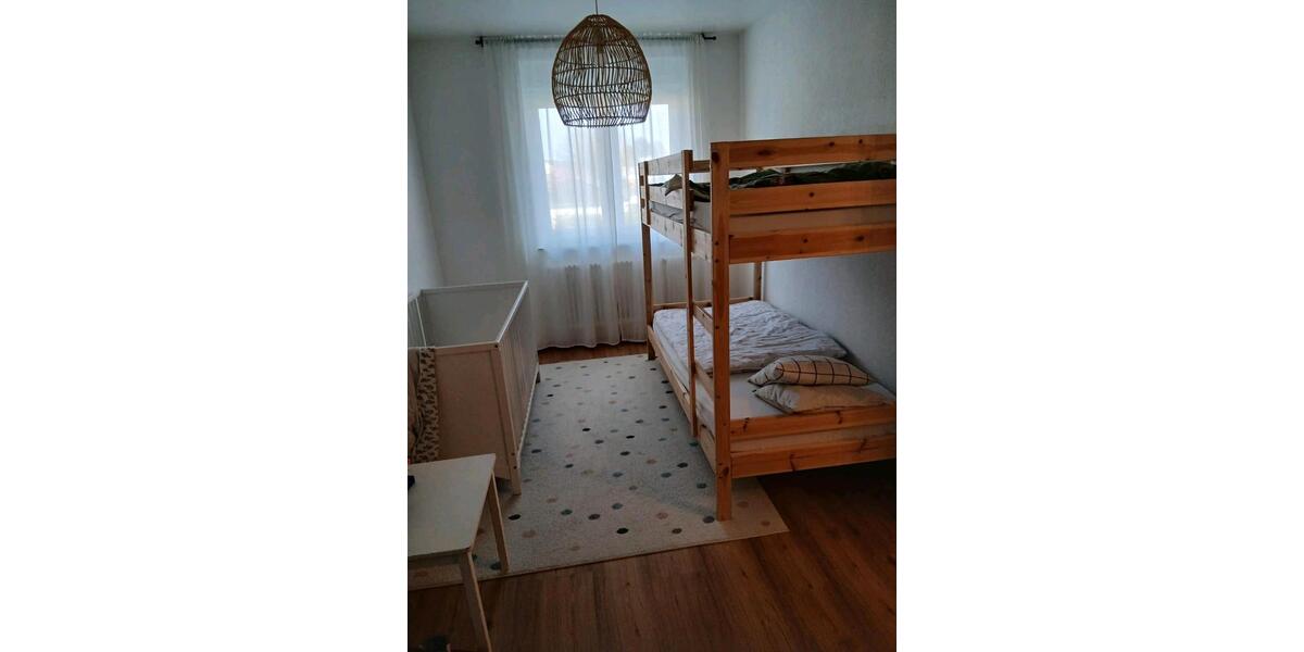 Etagenwohnung Kassel Bettenhausen - 5 Zimmer, 130 m&sup2;, 1.300&euro; | Angebot:26330033