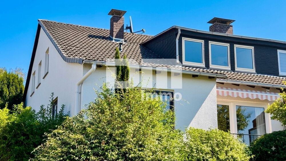 Gepflegte Doppelhaushälfte am Rüsteberg mit Panoramablick über Kassel mit Garten und Stellplatz - Doppelhaushälfte Niestetal | Angebot:27195528