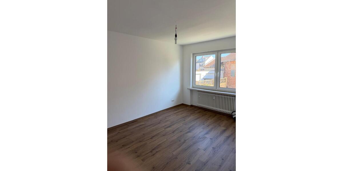Etagenwohnung Vellmar - 3 Zimmer, 83 m&sup2;, 1.150&euro; | Angebot:25360890