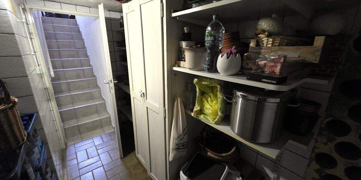 Ein Juwel in Kassel-Nord - 1-2 Familienhaus in Hinterbebauung 7 zimmer