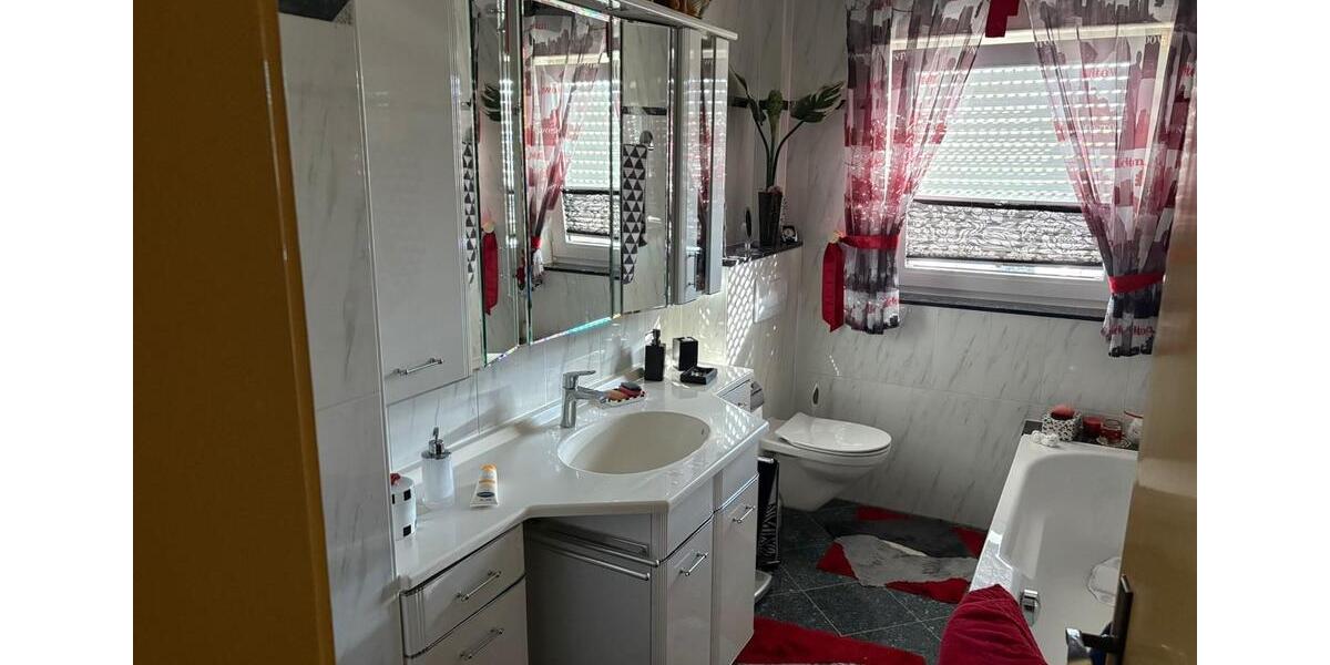 Einfamilienhaus Calden - 5 Zimmer, 130 m&sup2;, 310.000&euro; | Angebot:26745777