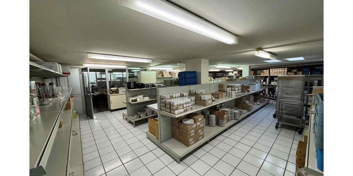 Laden - Büroflache mit Ausstellung oder Lagerfläche 4 zimmer