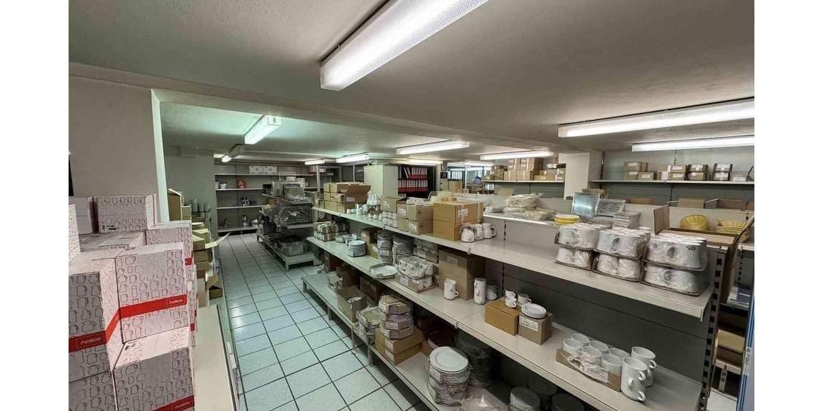 Laden - Büroflache mit Ausstellung oder Lagerfläche 4 zimmer