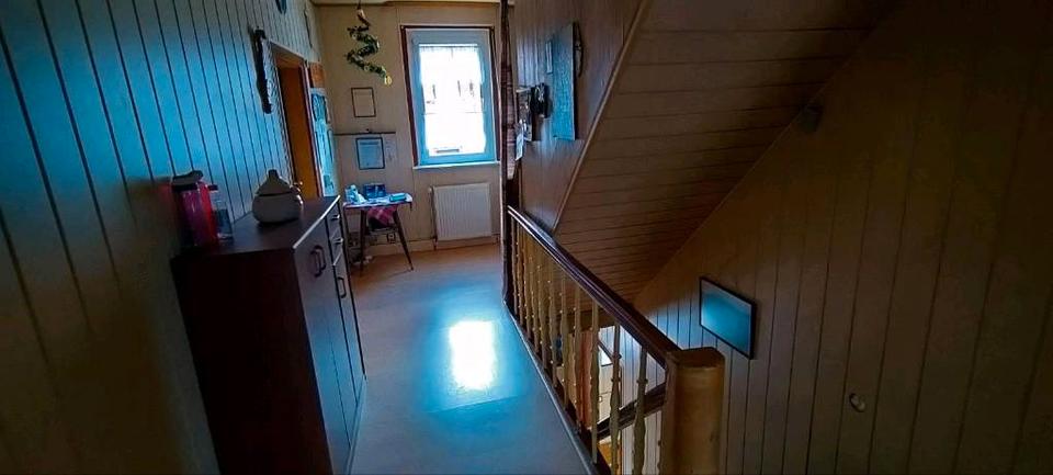 Einfamilienhaus Ahnatal - 8 Zimmer, 175 m&sup2;, 260.000&euro; | Angebot:26879315