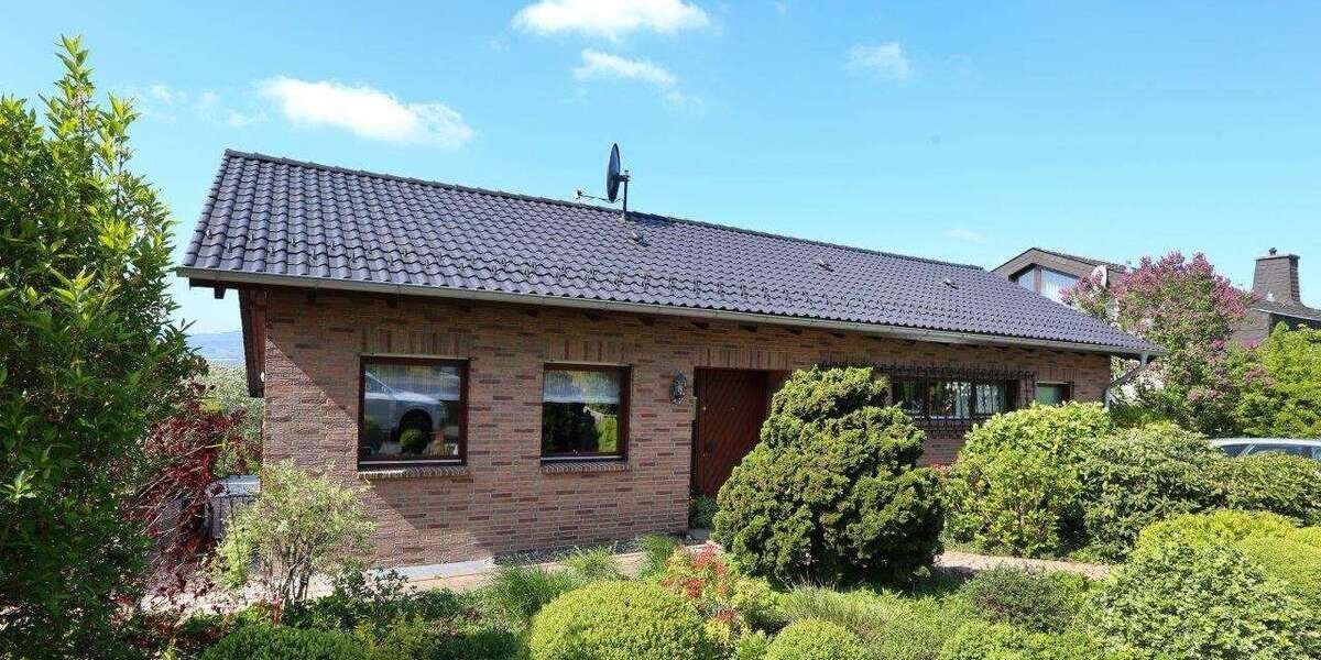 Einfamilienhaus Baunatal / Altenritte Altenritte - 5 Zimmer, 157 m&sup2;, 1.550&euro; | Angebot:26854161