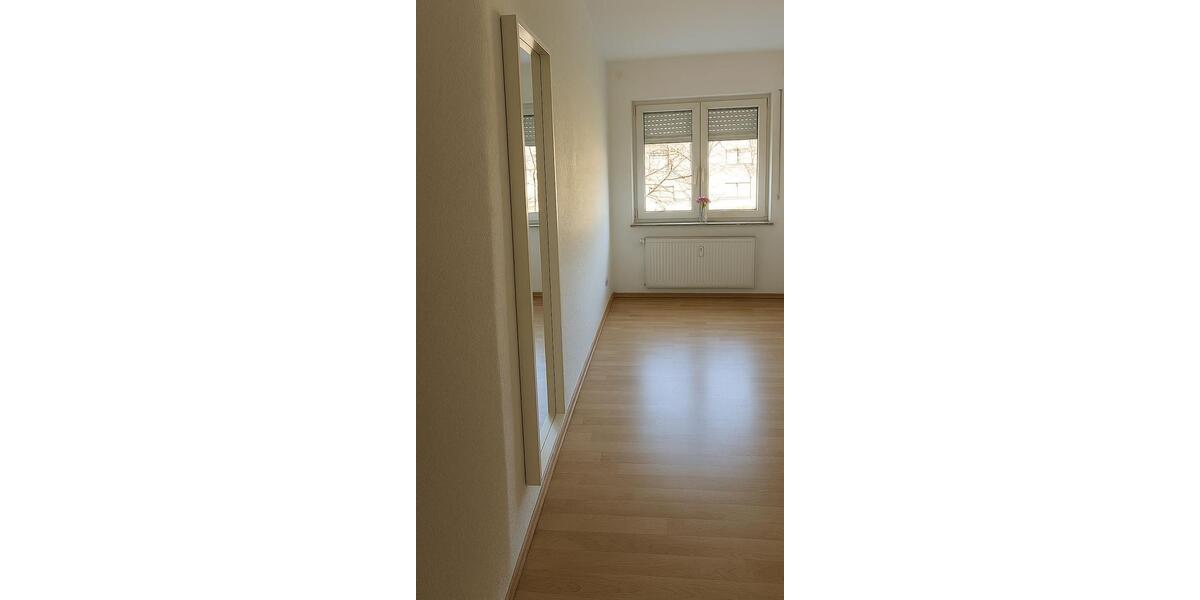 Etagenwohnung Lohfelden - 3 Zimmer, 71 m&sup2;, 590&euro; | Angebot:25303972