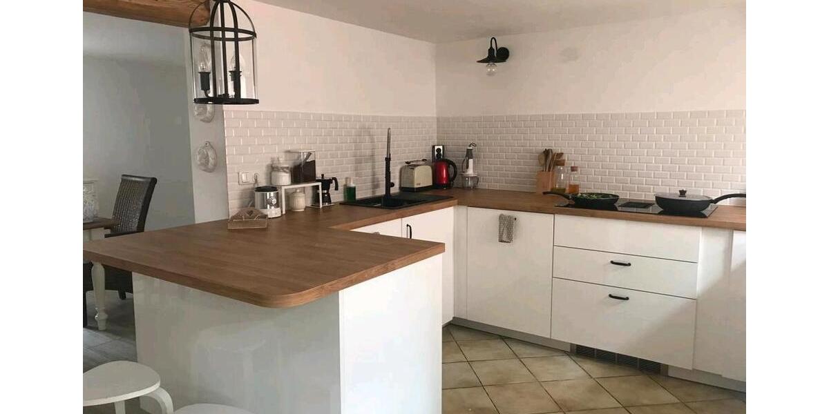 Vermiete schöne große und gepflegte Wohnung 6 zimmer