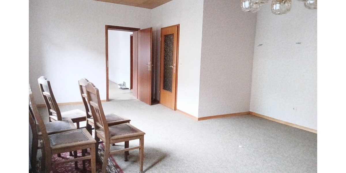 Großer Resthof mit 2 Fam.Haus, Stallungen, Scheune, Garagen & ca. 2.300m² Grundstück - Bauernhaus, Landhaus Wolfhagen | Angebot:26991162