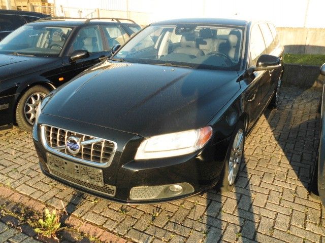 Volvo V70 193.000 km 9.500 &euro; Staufenberg 34355
