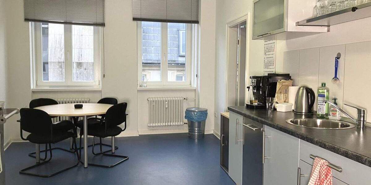 Repräsentative Büroetage am Kasseler Königsplatz zimmer