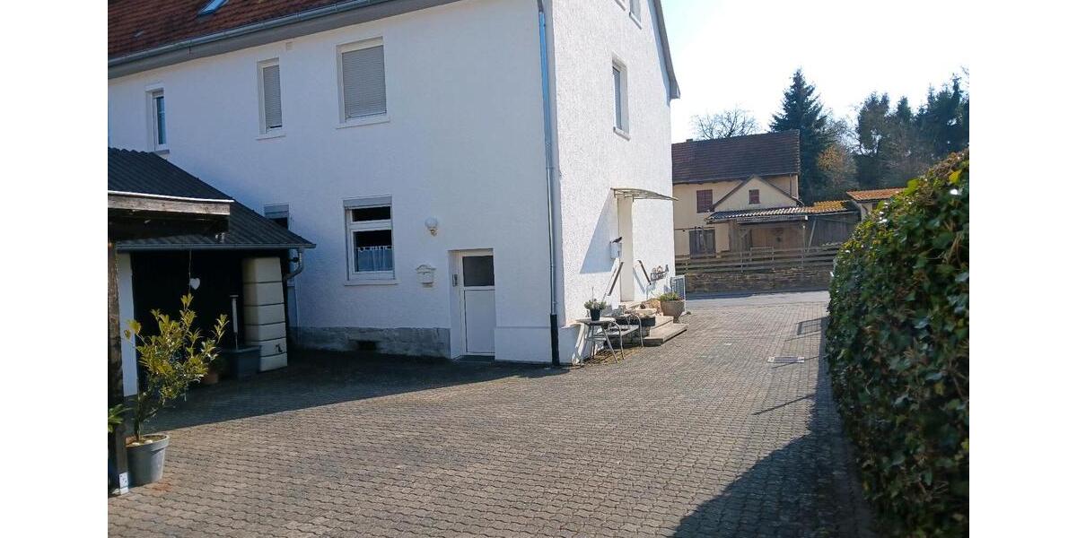 Erdgeschoßwohnung Grebenstein - 2 Zimmer, 49 m&sup2;, 250&euro; | Angebot:25512398