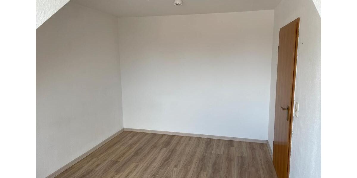 Dachgeschoßwohnung Kassel - 3 Zimmer, 53 m&sup2;, 175.000&euro; | Angebot:26271117