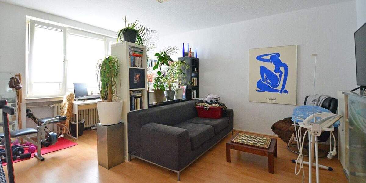 Etagenwohnung Kassel Mitte - 3 Zimmer, 100 m&sup2;, 240.000&euro; | Angebot:24777706