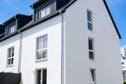 Haus Fuldatal Ihringshausen - 4.5 Zimmer, 140 m&sup2;, 1.750&euro; | Angebot:26732882