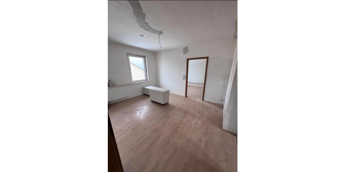 Etagenwohnung Kassel - 3.5 Zimmer, 80 m&sup2;, 830&euro; | Angebot:24806761