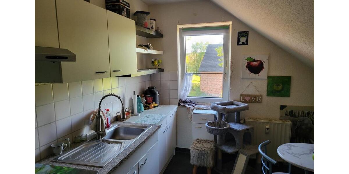 Dachgeschoßwohnung Calden - 3 Zimmer, 77 m&sup2;, 550&euro; | Angebot:26382689
