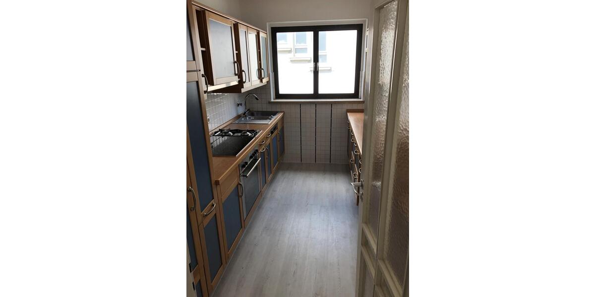 Etagenwohnung Kassel Vorderer Westen - 4 Zimmer, 101 m&sup2;, 325.000&euro; | Angebot:26958579